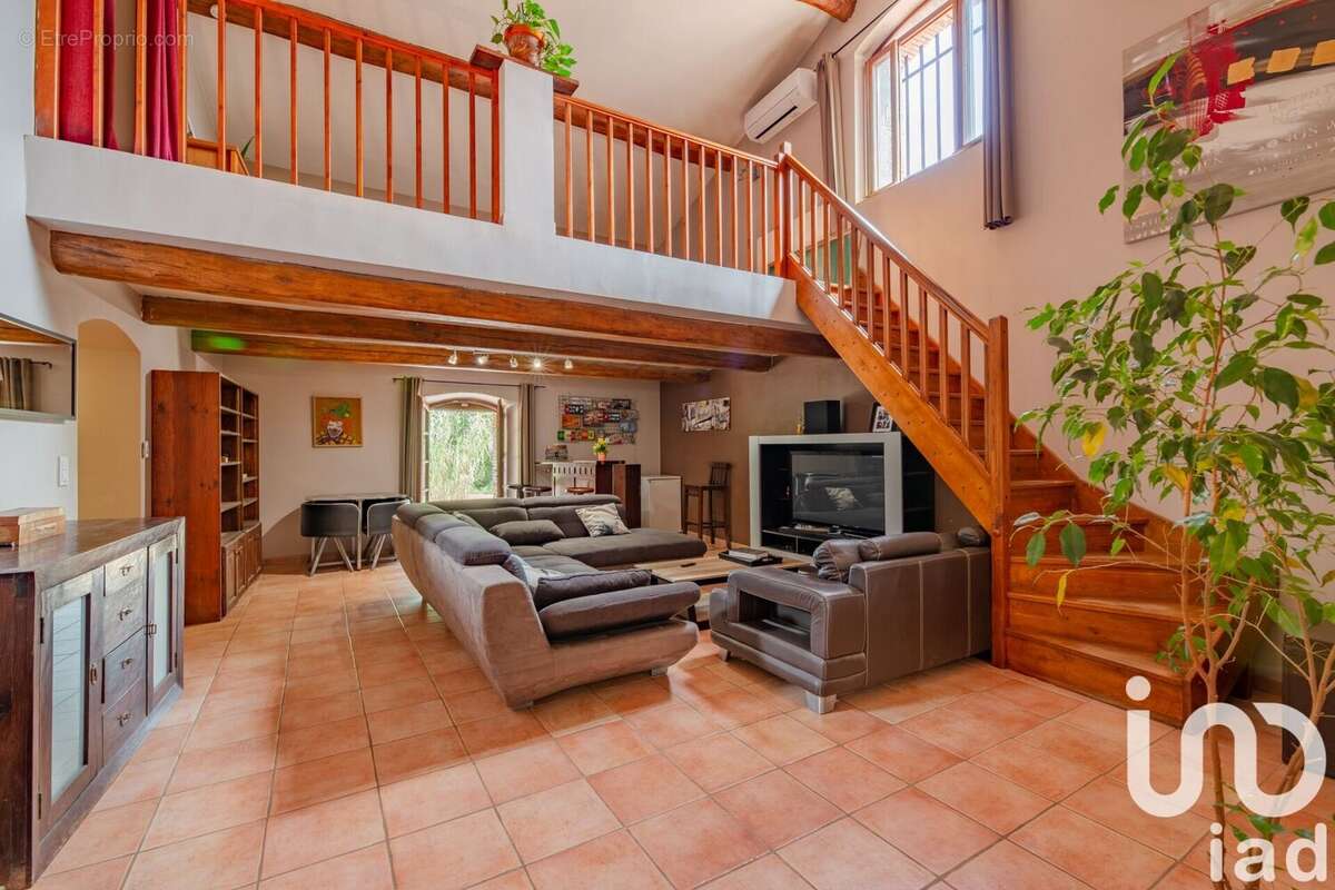 Photo 4 - Maison à ROQUEBRUNE-SUR-ARGENS