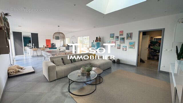 Maison 167 m² à Dions  - photo 4