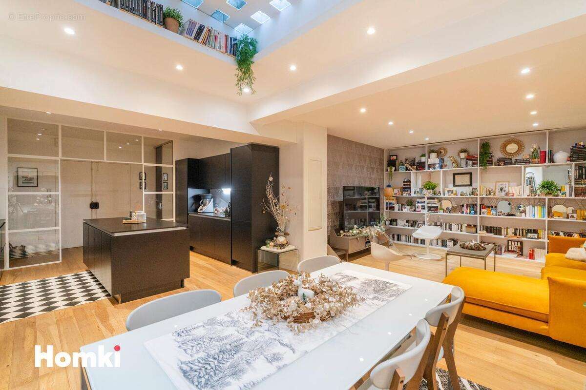 Appartement à MARSEILLE-7E