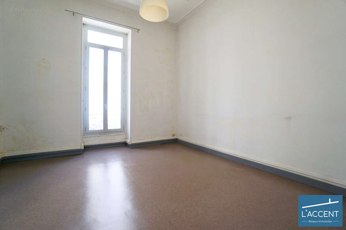 Maison 205 m² à Nimes  - photo 9