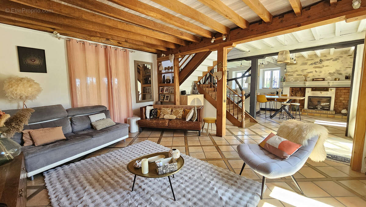 Maison 236 m² à Coarraze  - photo 91