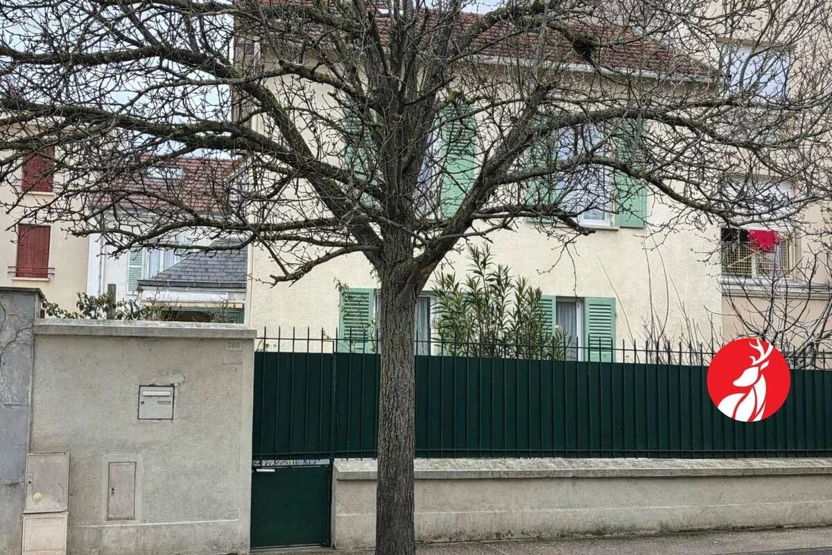 Maison à DAMMARIE-LES-LYS