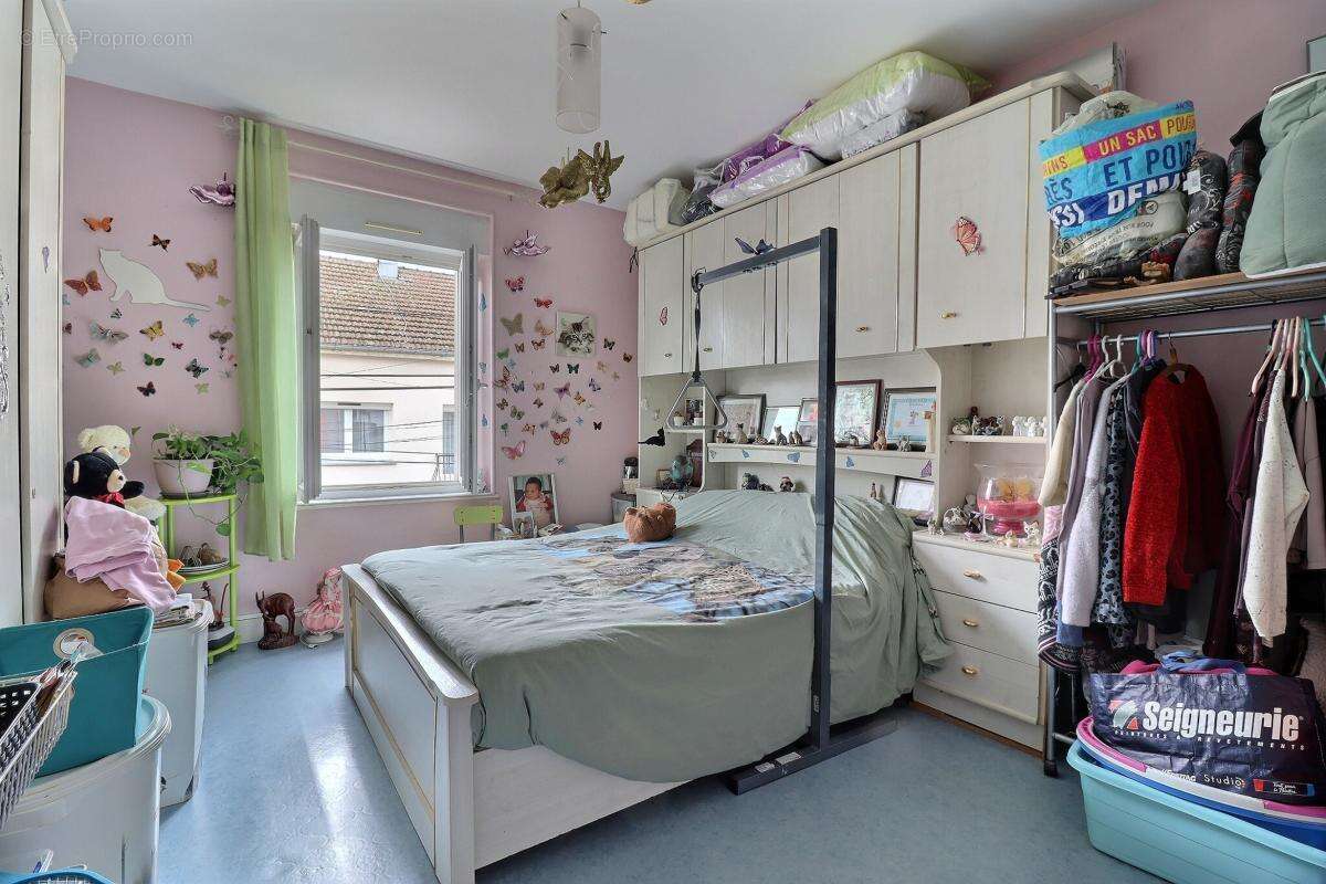 Maison à THAON-LES-VOSGES