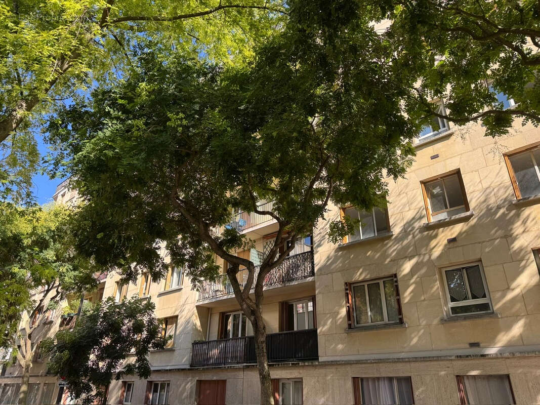 Appartement à PARIS-20E