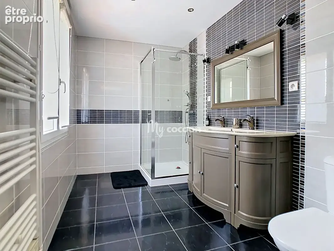 Maison - 7 pièces - 218 m² - photo 3