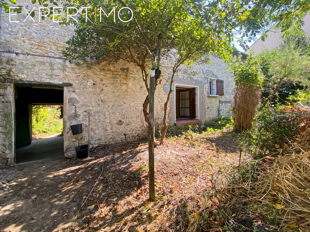 Maison à MORIGNY-CHAMPIGNY