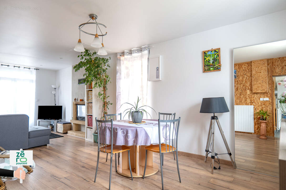 La roche-sur-yon nord   charmant plain-pied 3 chambres avec jardin et garage - photo 4