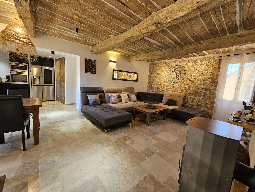 Maison à PLAN-DE-LA-TOUR