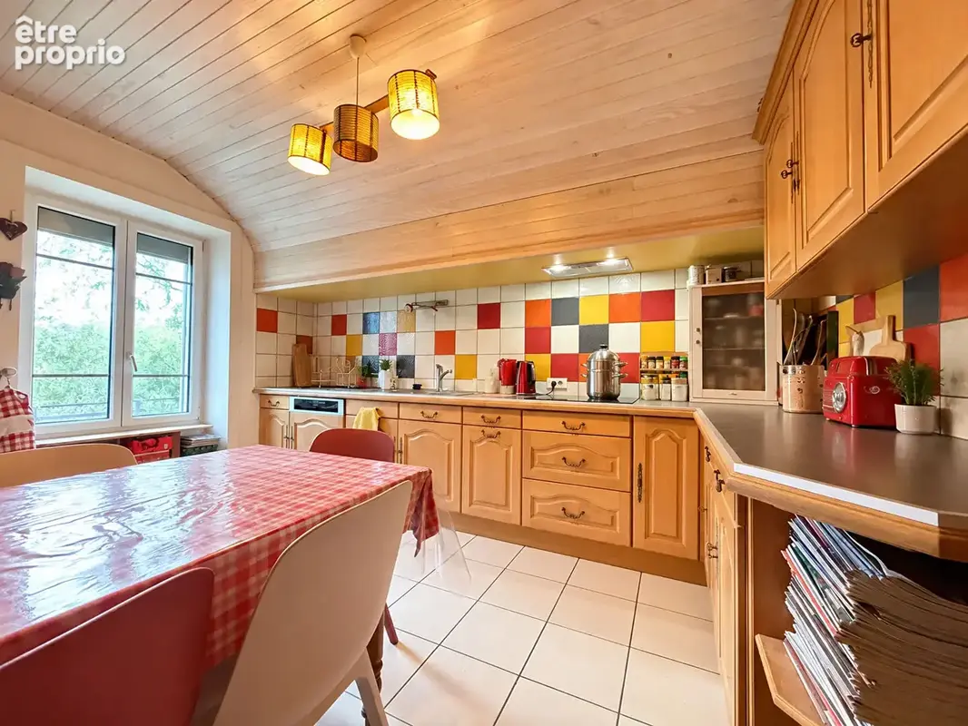 Appartement à MONTMOROT
