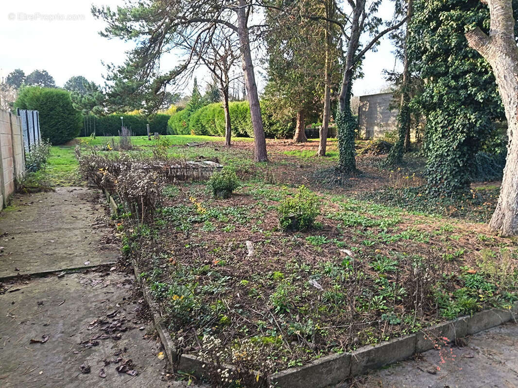 Maison à SAINT-QUENTIN