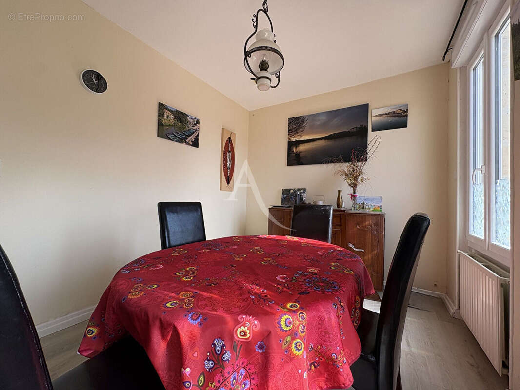 Maison 6 pièces - 3 chambres - LES VELLUIRE SUR VENDEE - photo 3
