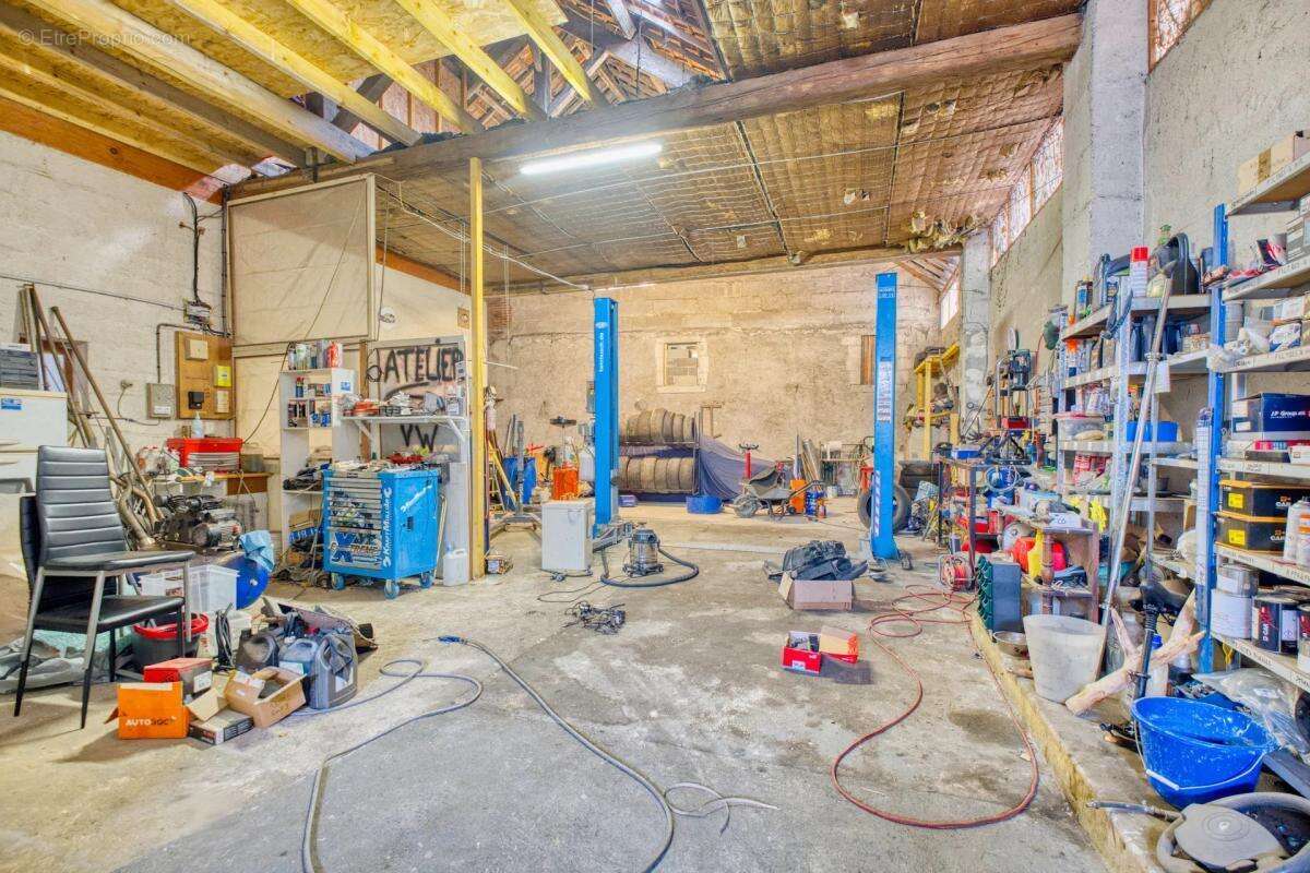 Maison à SAINT-ASTIER