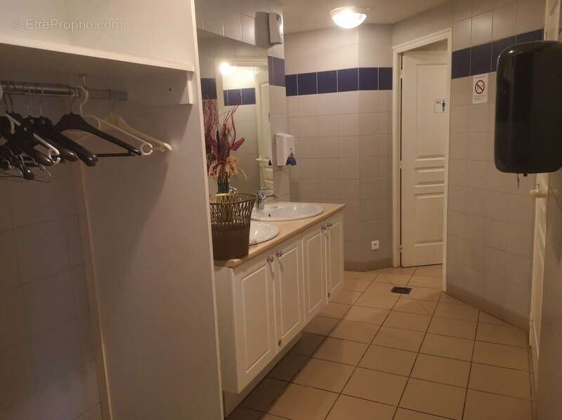 Commerce à BELLOU-EN-HOULME