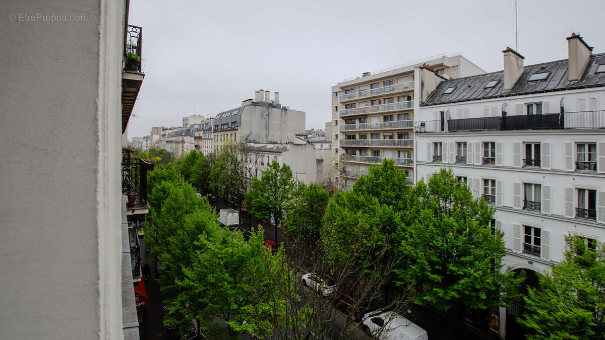 Appartement à PARIS-10E