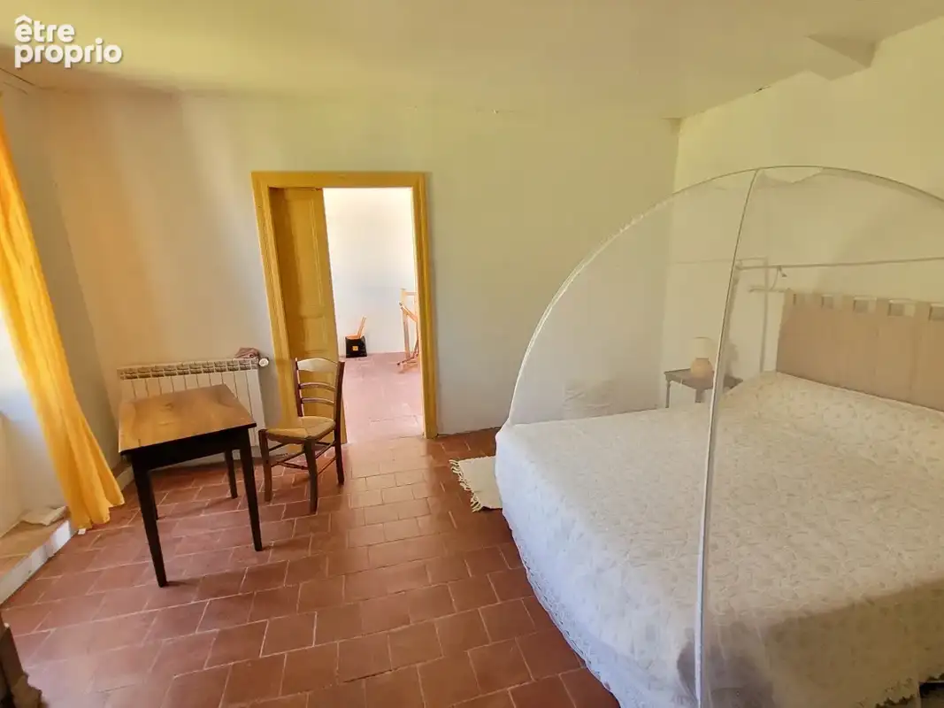 Jolie maison en pierres de 170 m² habitables avec jardin. - photo 15
