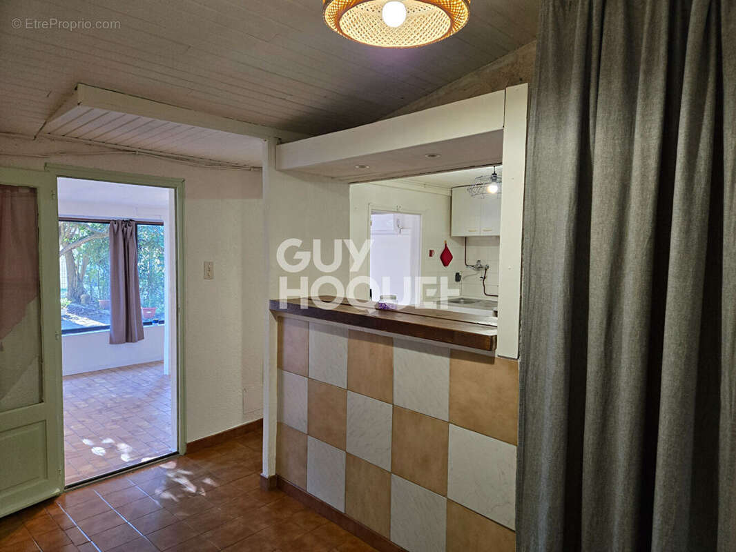 Maison à BAGNOLS-SUR-CEZE