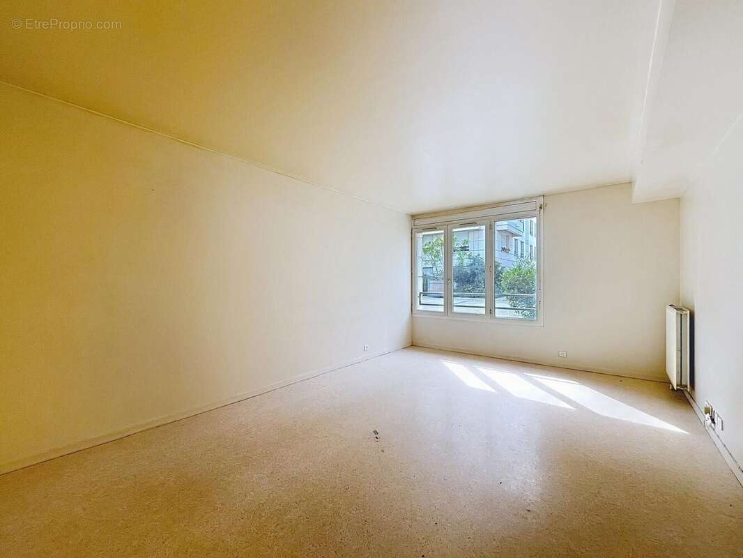 Photo 4 - Appartement à COURBEVOIE