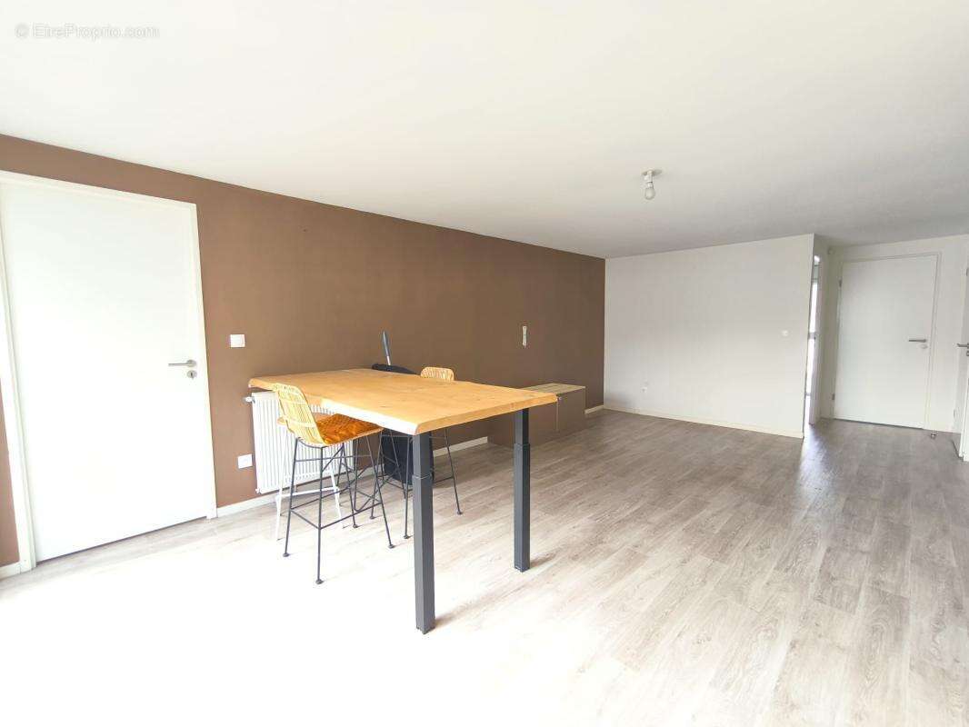 Appartement à BILLERE