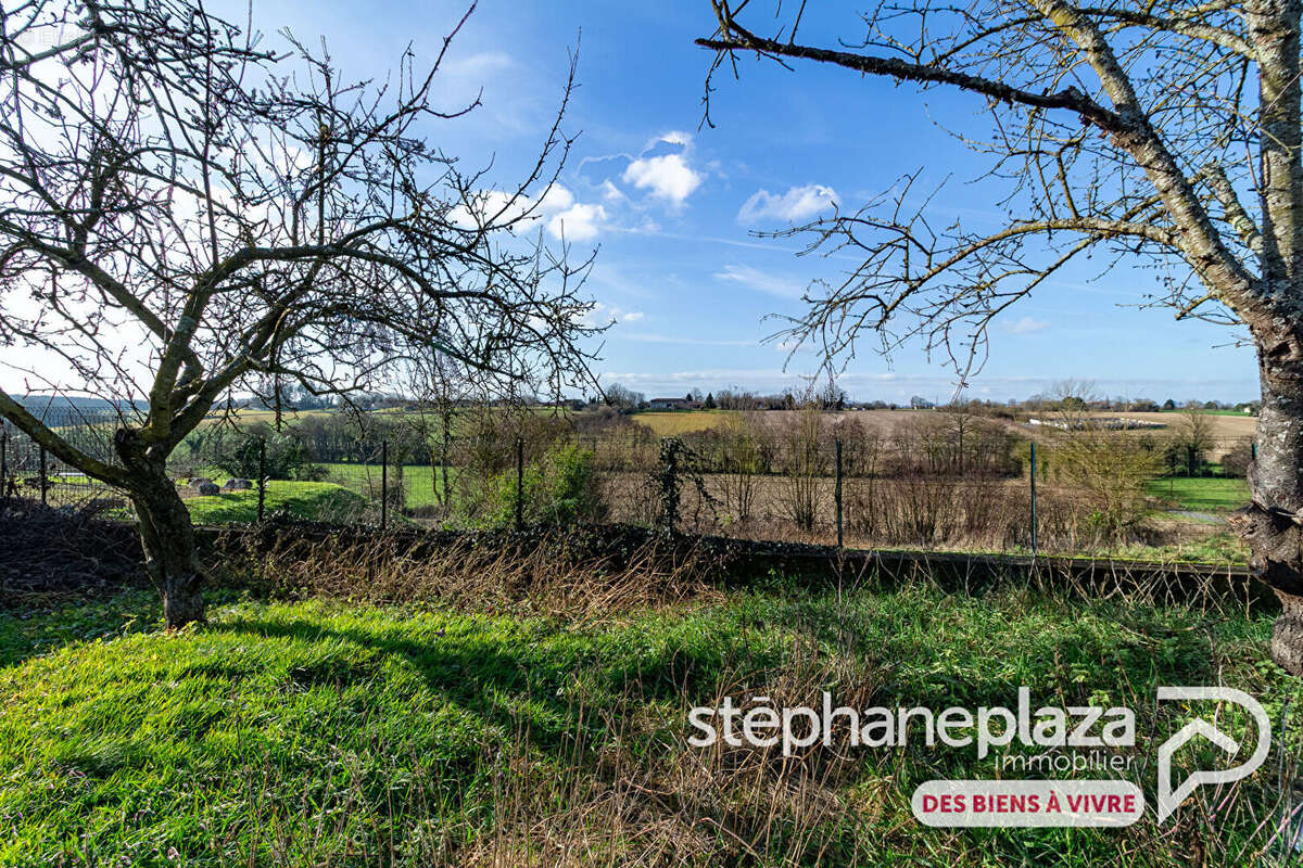 Maison à SAINT-JULIEN-SUR-VEYLE