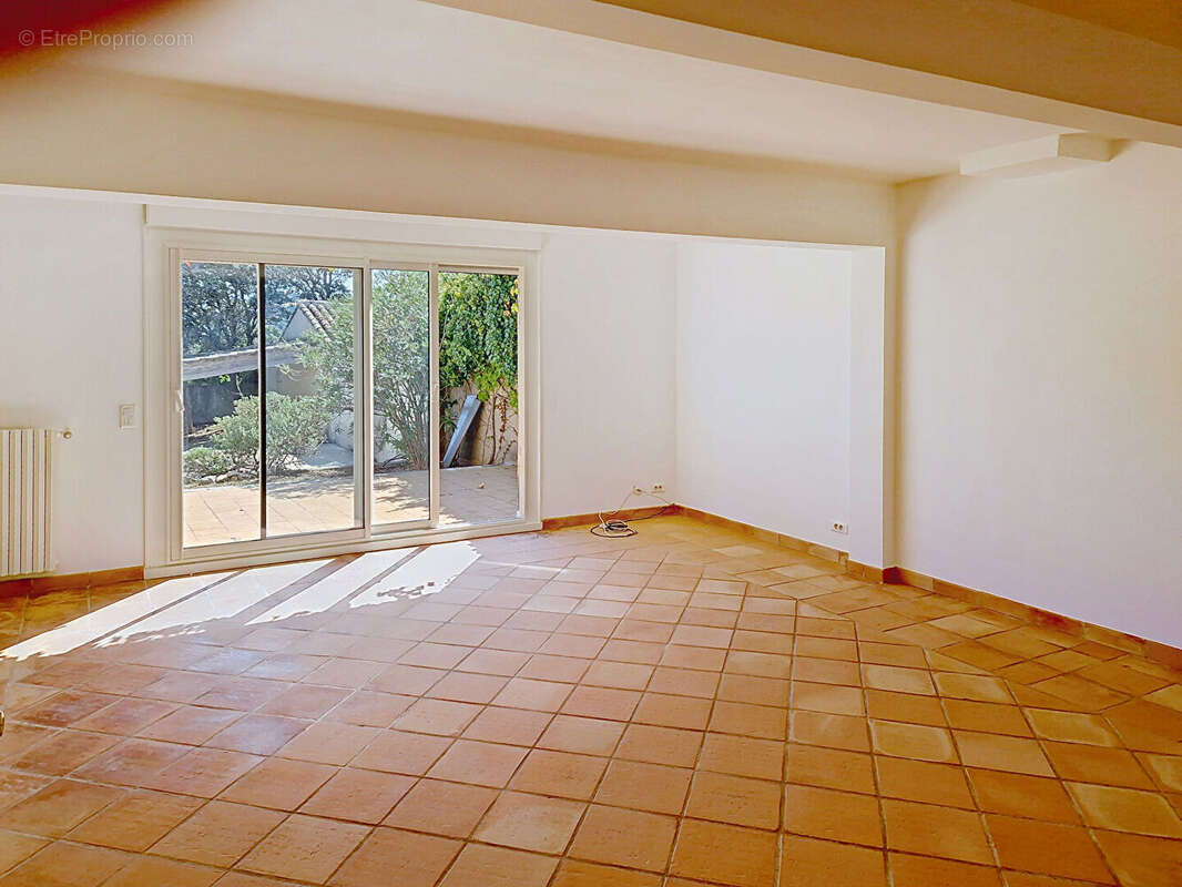 Maison à VILLENEUVE-LES-AVIGNON