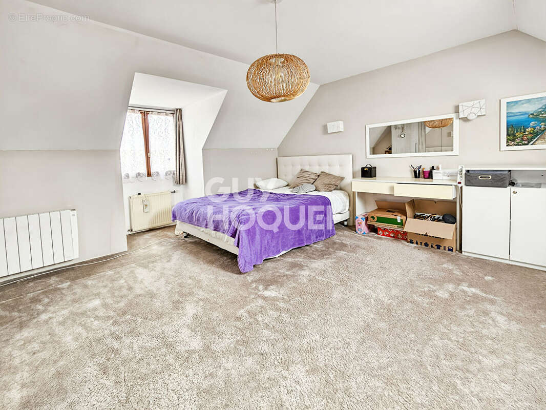 Maison à MARLES-EN-BRIE