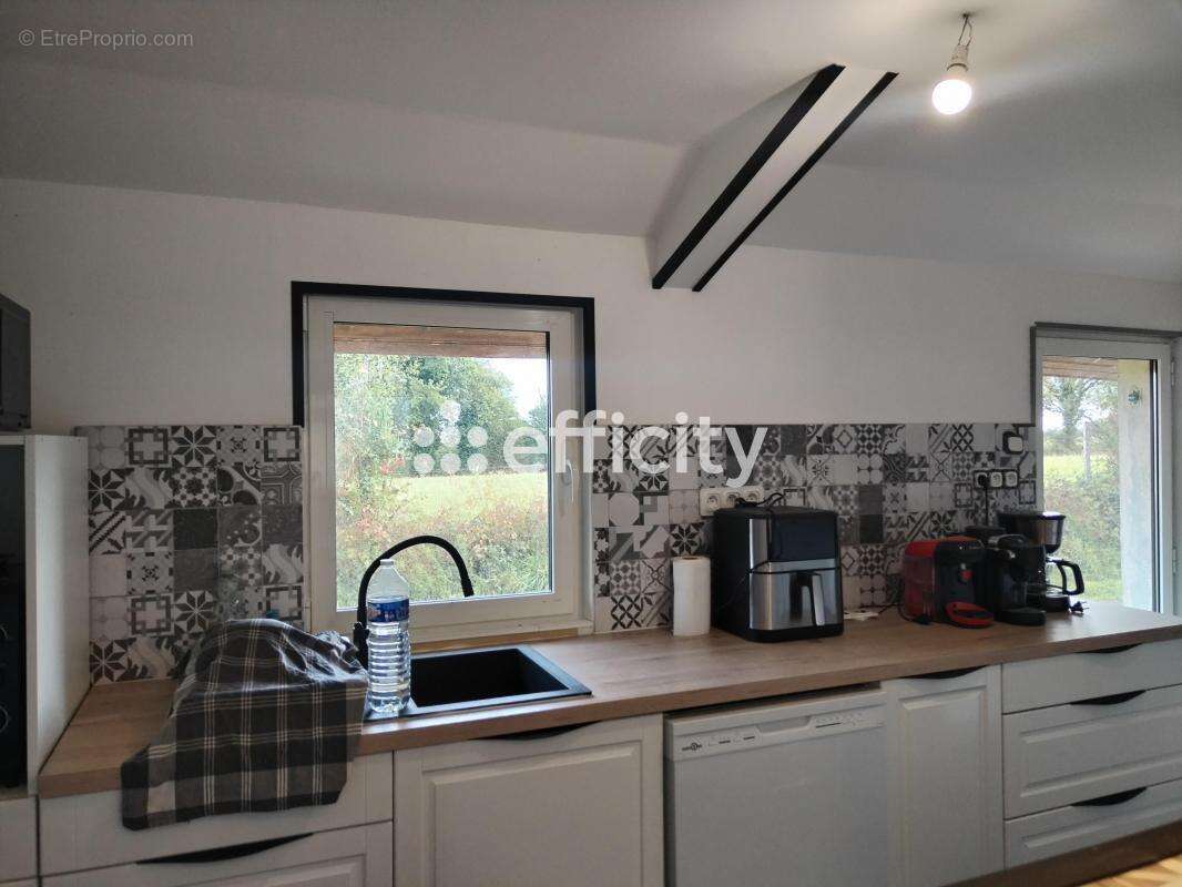 Maison à SAINT-JEAN-DES-BAISANTS