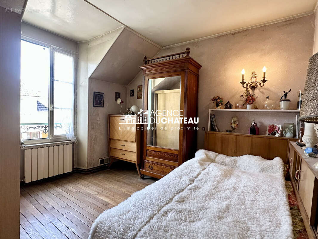 Maison 90 m² à Nandy  - photo 6