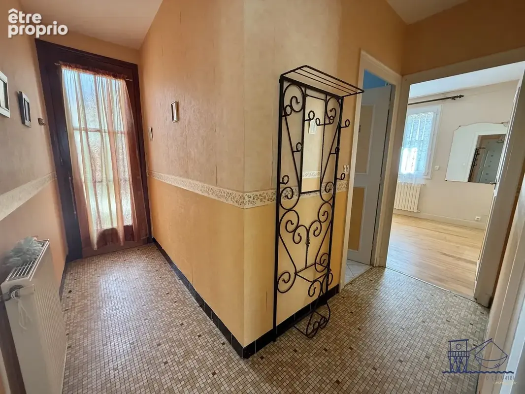 Maison 5 pièces 117 m² à vendre à Jonzac (17500) - photo 2