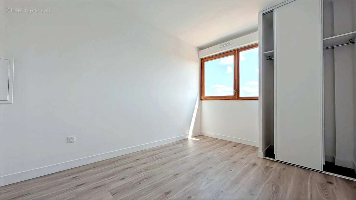 Appartement à BUSSY-SAINT-GEORGES