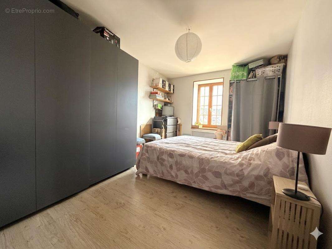 Appartement à SAINT-ANDEOL-LE-CHATEAU