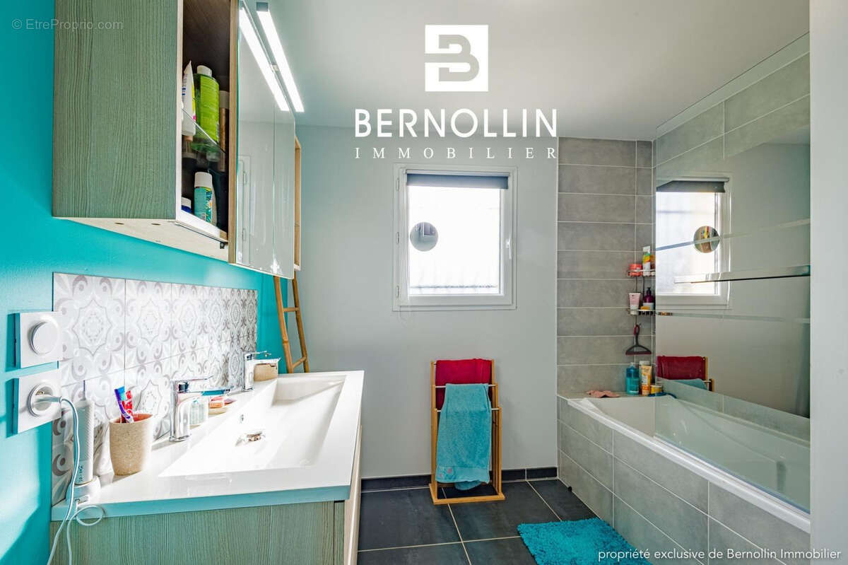 Maison à MONTREVEL-EN-BRESSE