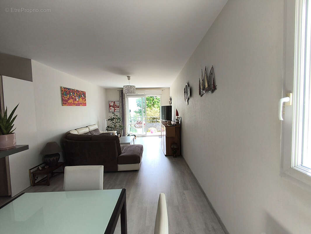 Appartement à CHAVAGNE