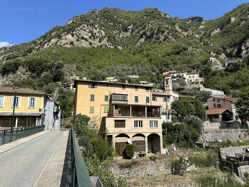 Appartement à UTELLE