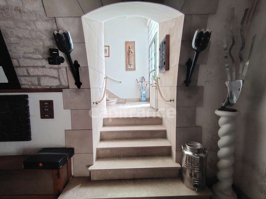 Maison à vendre 7 pièces CRAVANT (89) - photo 11