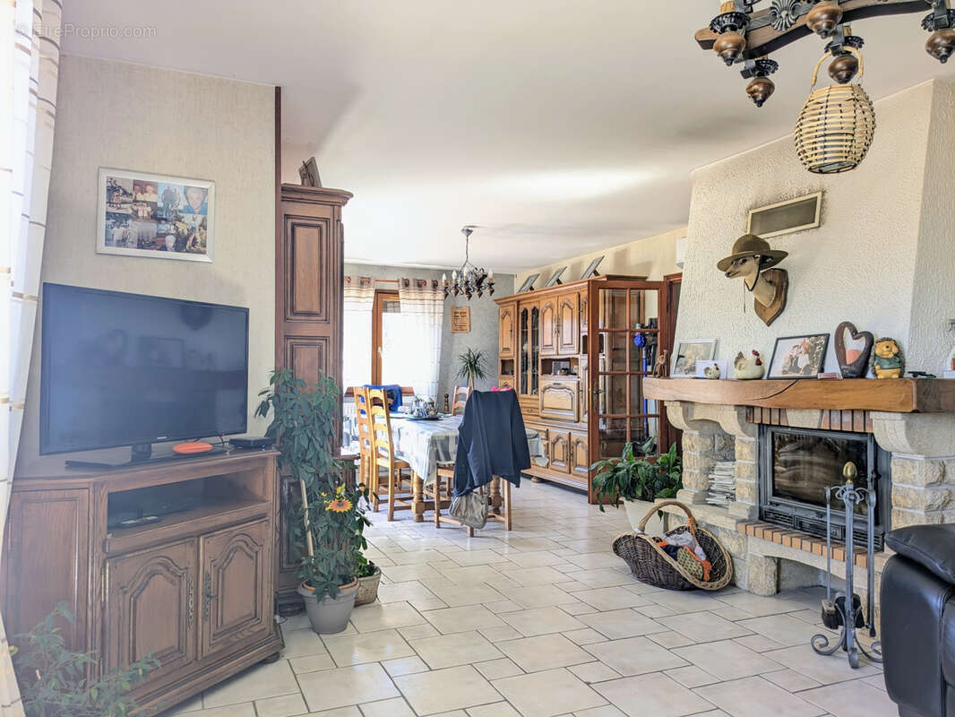 Maison à UNIEUX