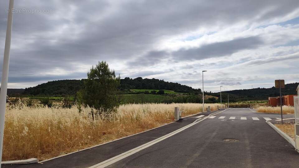 Terrain 758 m² à Portel-Des-Corbieres  - photo 2