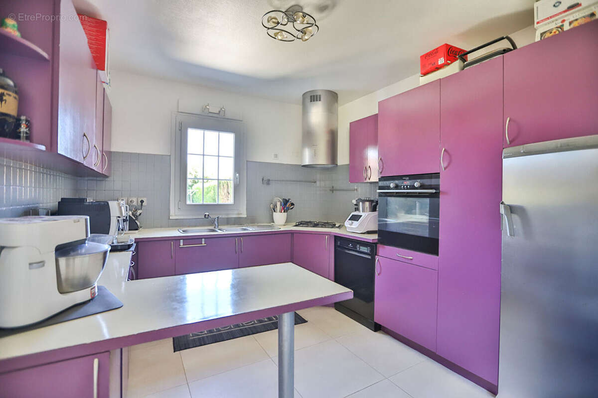 Maison à NEAUPHLE-LE-CHATEAU