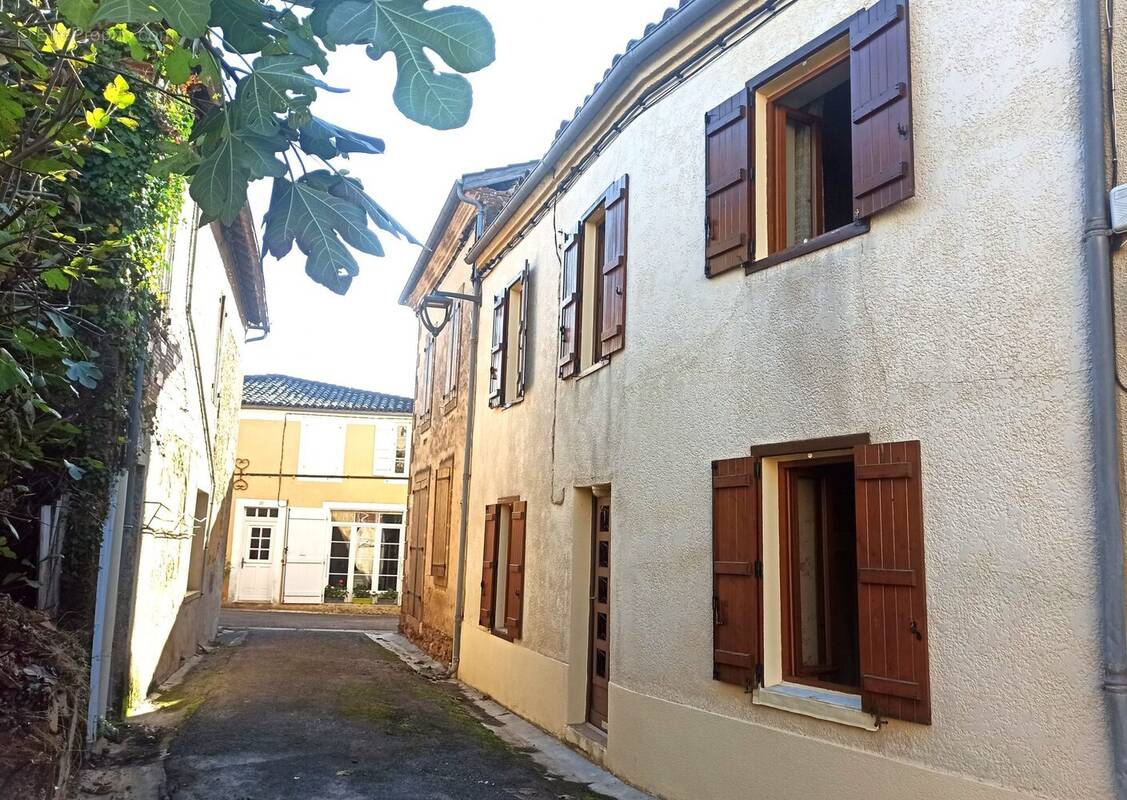 Maison à vendre - Panjas - Façade rue - Maison à PANJAS