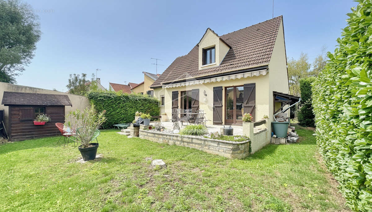 Maison à VIRY-CHATILLON