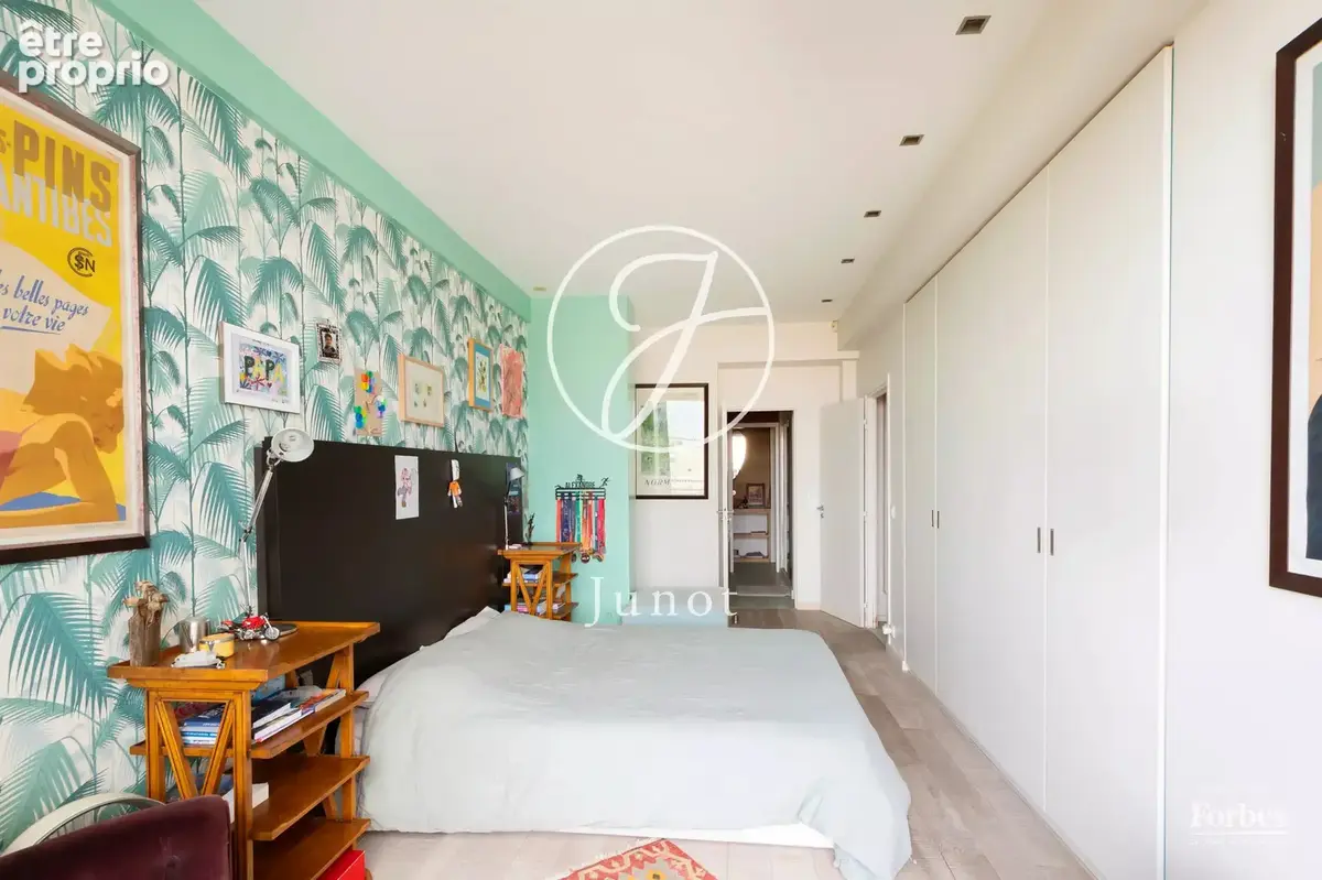 Paris 16e - MONTMORENCY / JASMIN - Appartement - 4 pièces - 113,46m² Carrez - 2 chambres - Balcon - Vue ciel - photo 10