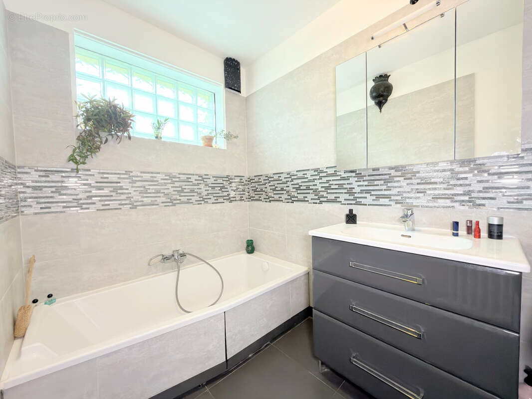 Maison à RUEIL-MALMAISON