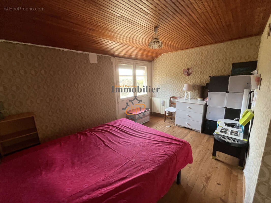Vente maison de campagne sur terrain de 1ha 2768ca - photo 9