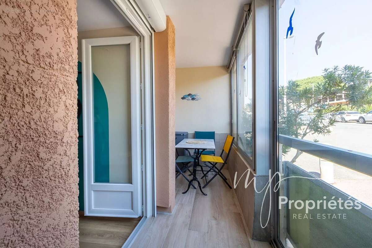 Appartement à BORMES-LES-MIMOSAS