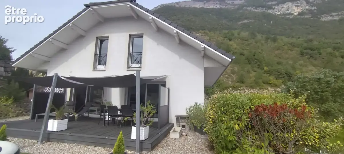 Photo Maison à Montmelian au prix de 668 000€