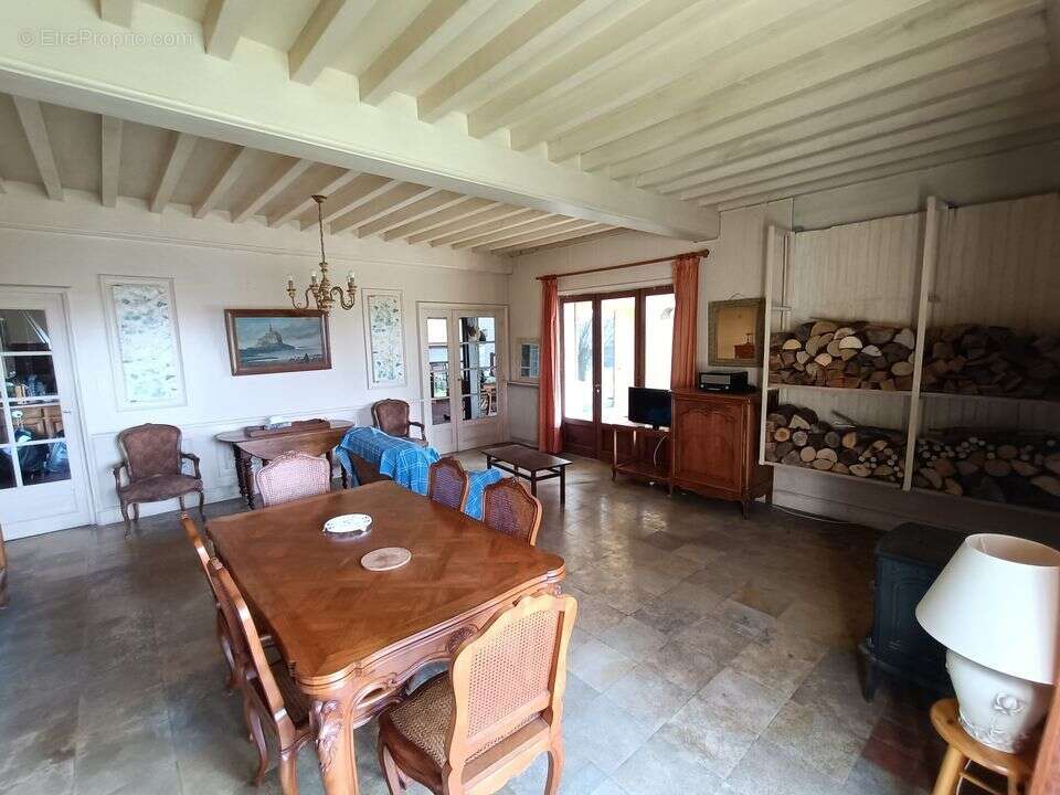 Maison à SAINT-CYR-SUR-MENTHON