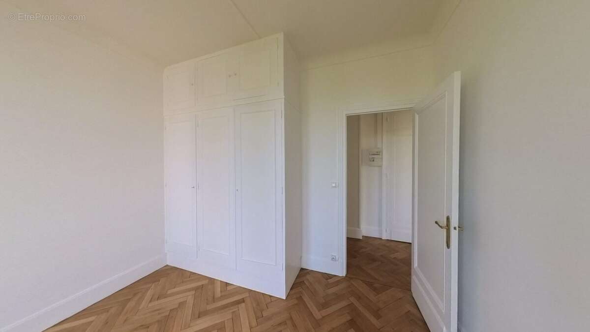 Appartement 81 m² à Montlucon  - photo 6