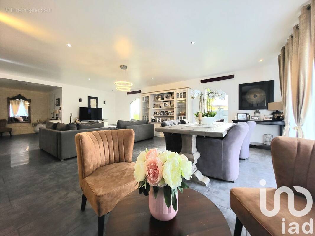 Photo 1 - Maison à HAUDRECY