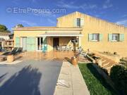 Maison à SAINT-CHAMAS