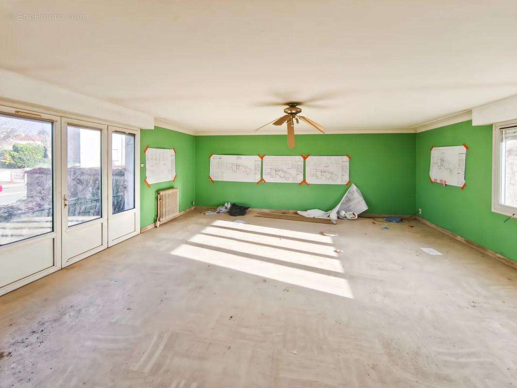 Maison à LES HERBIERS