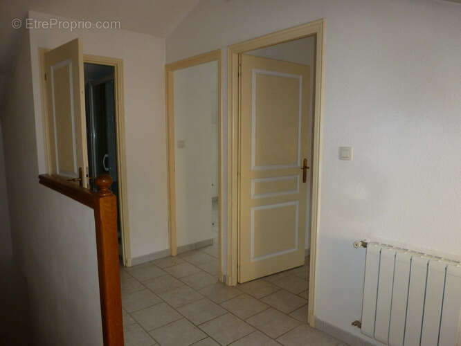 Maison à UCHAUX